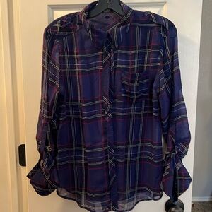 Guess blue sheer button down blouse size medium. I will steam before delivery.